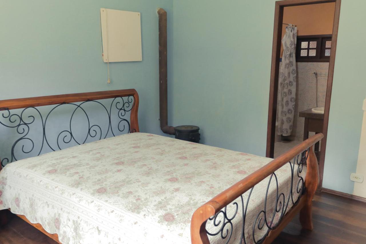 Em Tiradentes, Minas Gerais, Casa Tipica E Espacosa Em Terreno Arborizado Luaran gambar