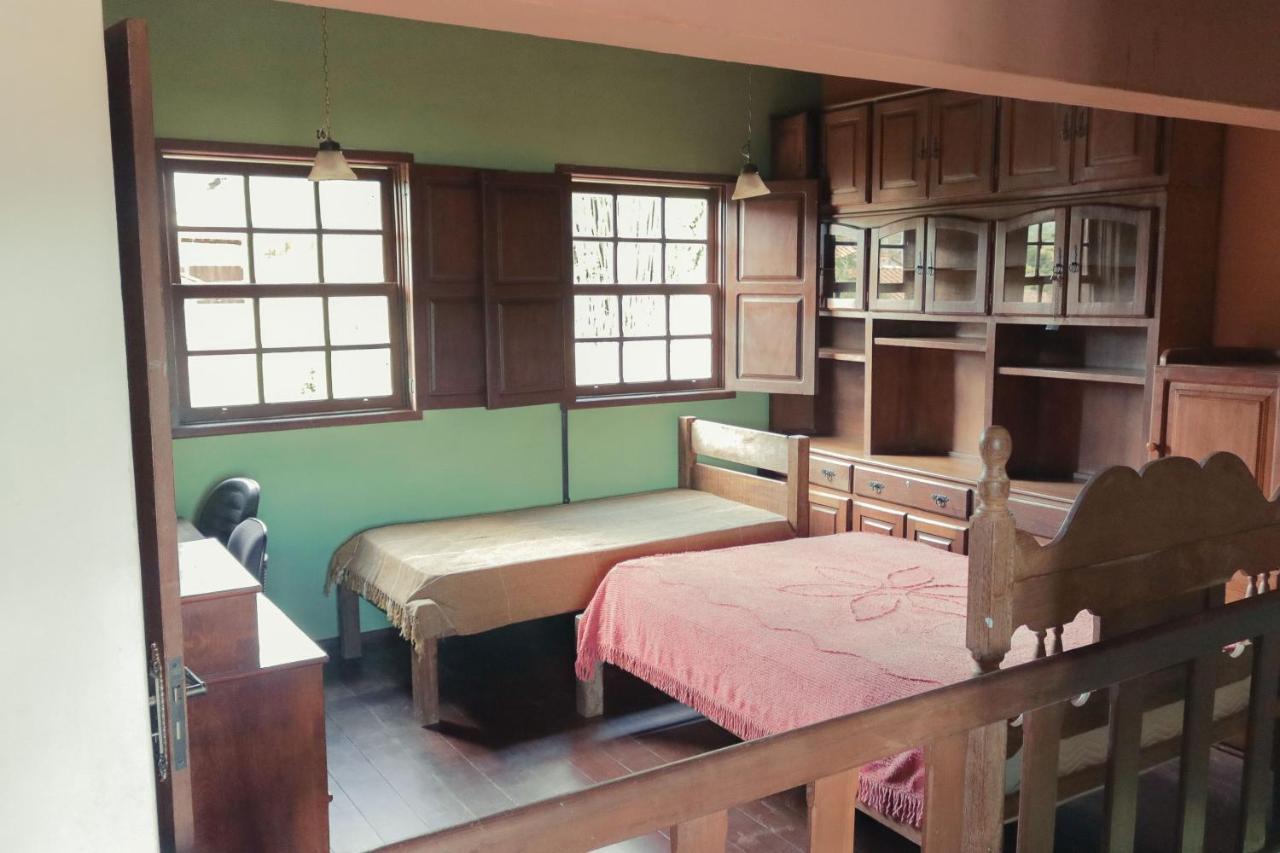 Em Tiradentes, Minas Gerais, Casa Tipica E Espacosa Em Terreno Arborizado Luaran gambar