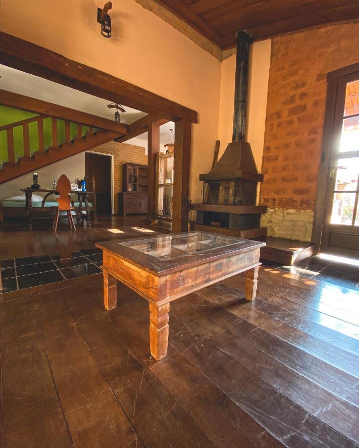Em Tiradentes, Minas Gerais, Casa Tipica E Espacosa Em Terreno Arborizado Luaran gambar